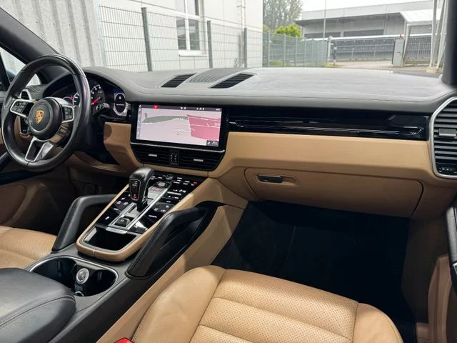 Porsche Cayenne – 17