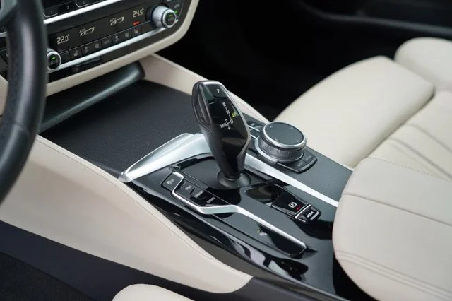 BMW 520 – 12