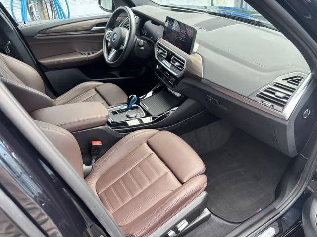 BMW iX3 – 11