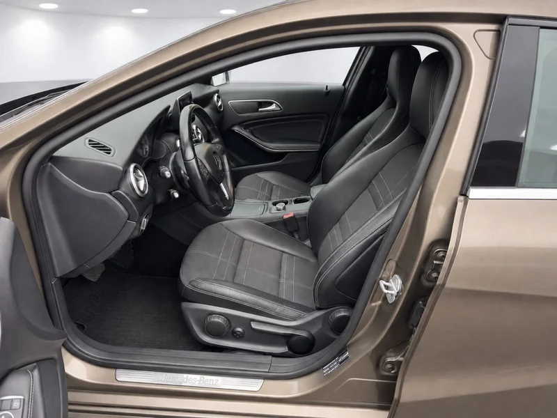 Mercedes-Benz A 250 – 14