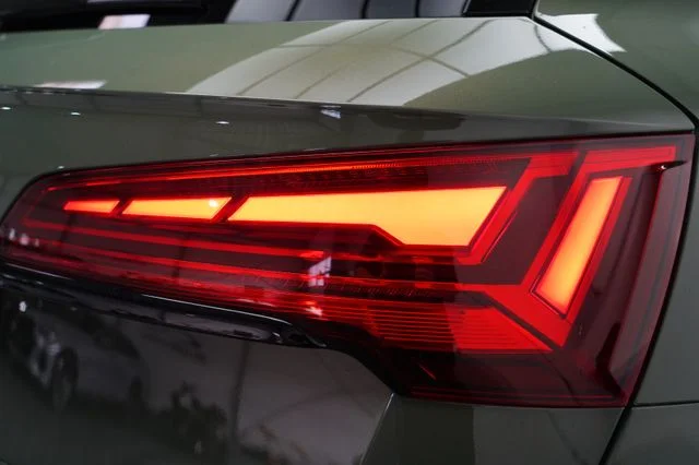 AUDI SQ5 – 8