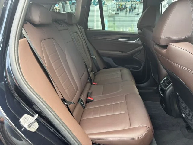 BMW iX3 – 13