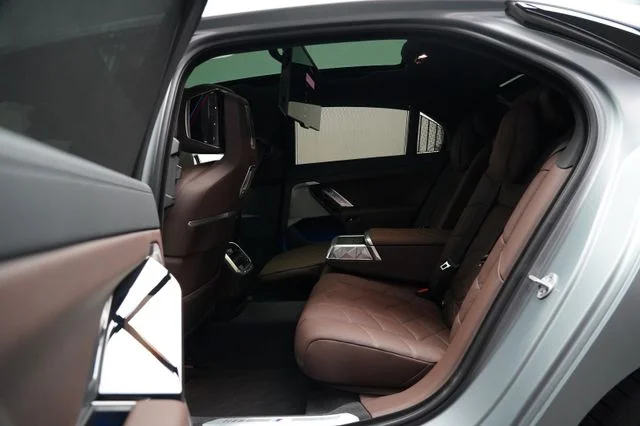 BMW 740 – 16