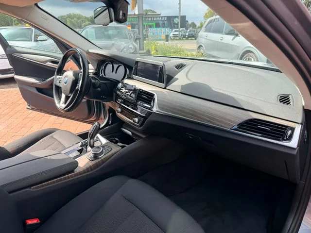 BMW 520 – 18