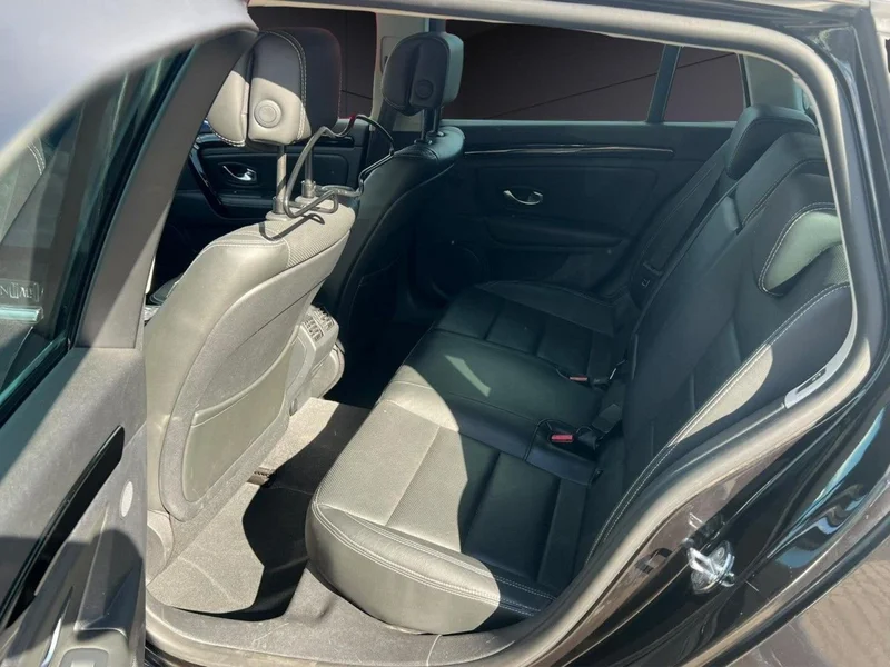 Renault Laguna – 13