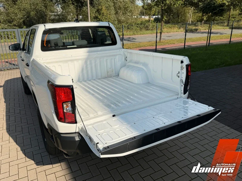 Toyota Hilux – 10