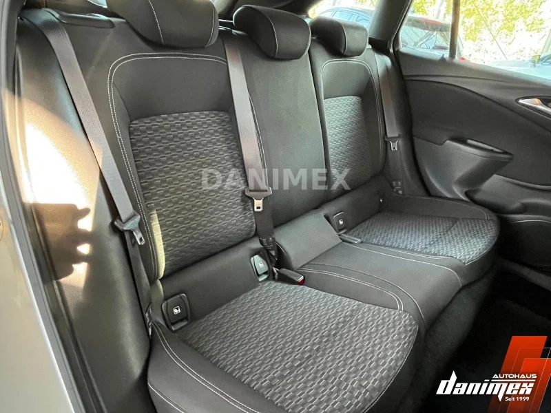 Opel Astra – 13