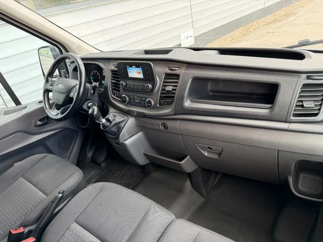 Ford Transit – 19