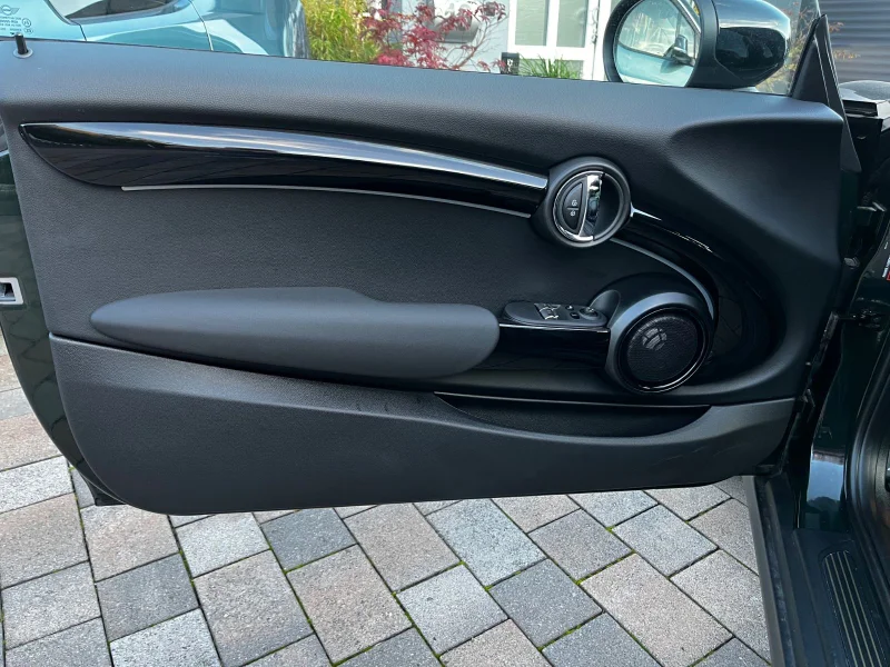 Mini COOPER SE – 16