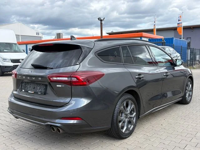 Ford Focus – 5