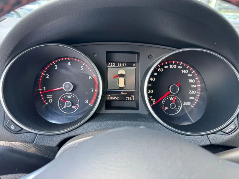 Volkswagen Golf – 23