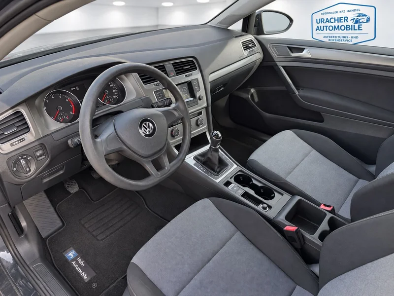Volkswagen Golf – 10