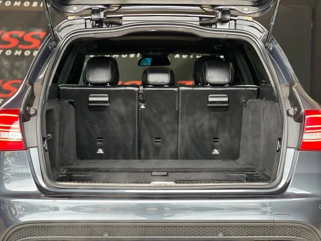 Mercedes-Benz C 400 – 33
