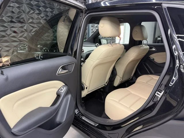 Mercedes-Benz B 180 – 22