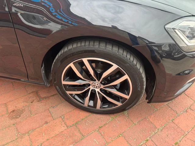 Volkswagen Golf – 18