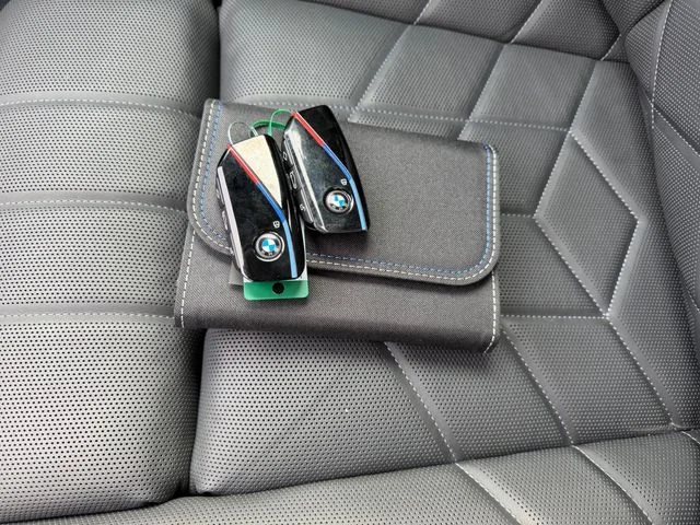BMW M760 – 30