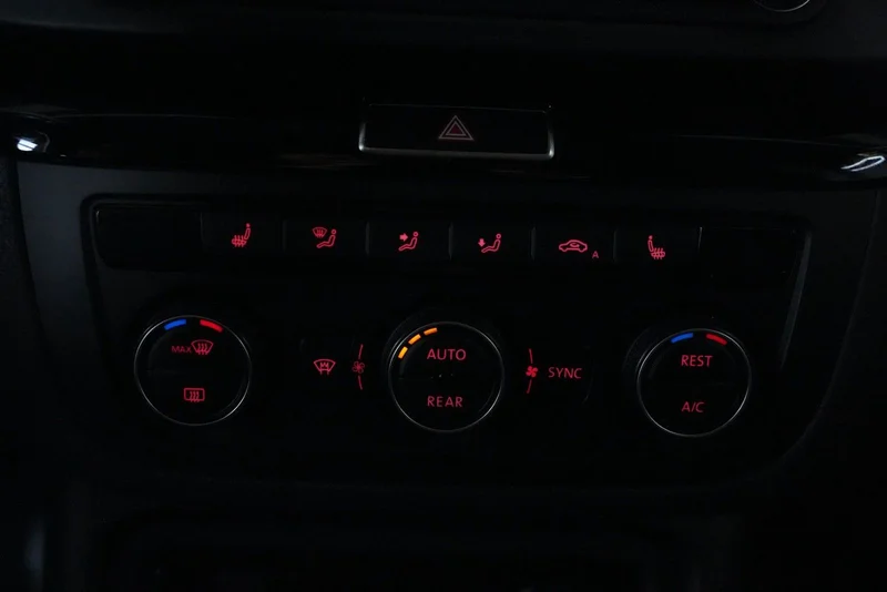 Seat Alhambra – 23