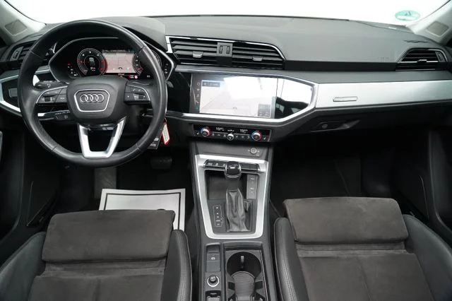 AUDI Q3 – 12