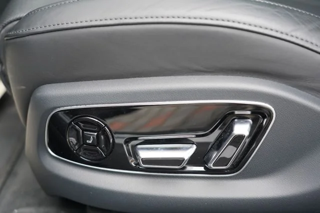 AUDI A8 – 14