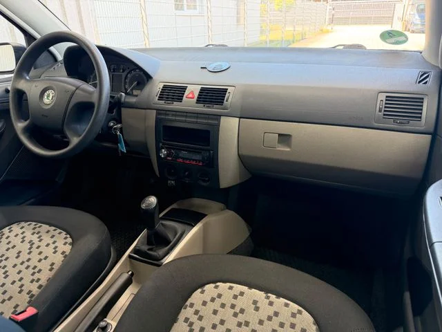 Škoda Fabia – 16