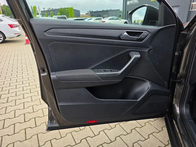 Volkswagen T-Roc – 31