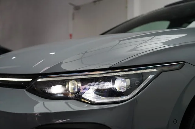 VW Golf – 11