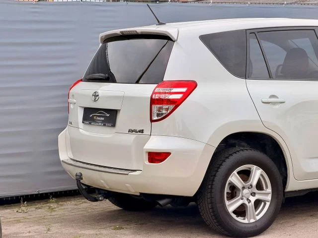Toyota RAV 4 – 7