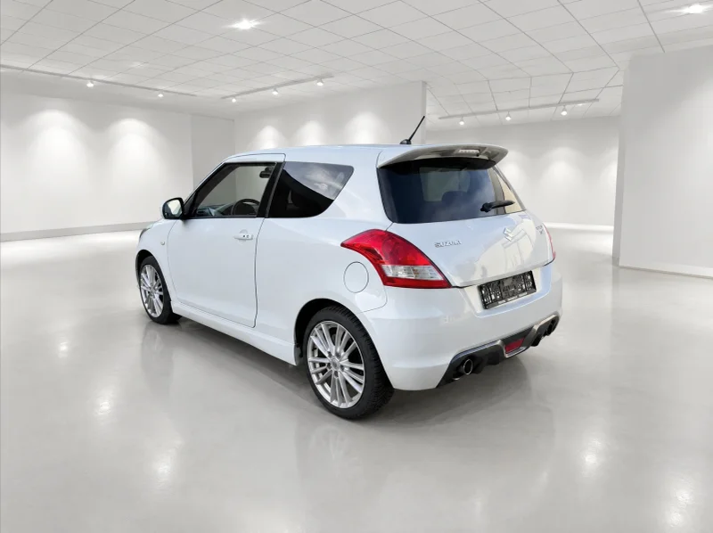 Suzuki Swift – 3