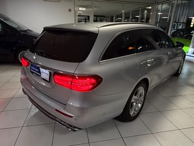 Mercedes-Benz E 220 – 5