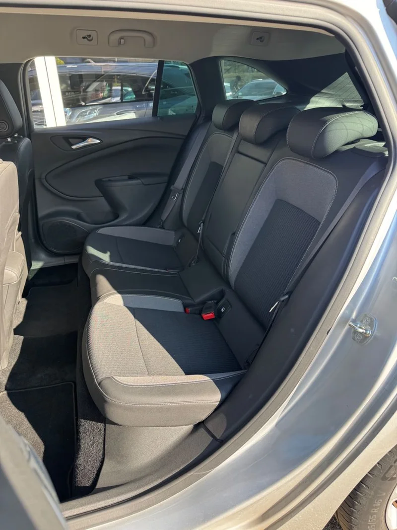 Opel Astra – 16