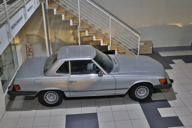 Mercedes-Benz SL 380 – 2