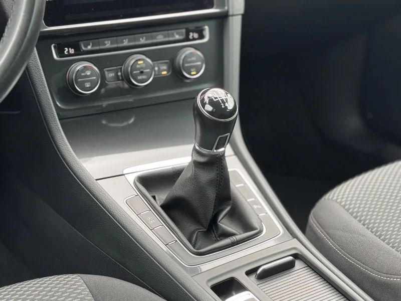 Volkswagen Golf – 20