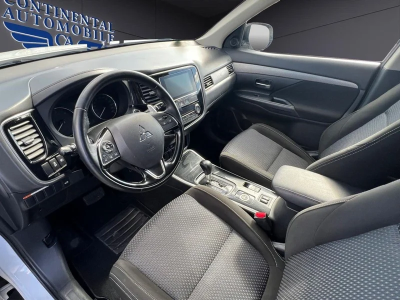 Mitsubishi Outlander – 10