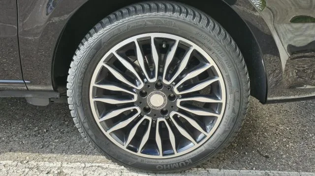 Mercedes-Benz V 220 – 36