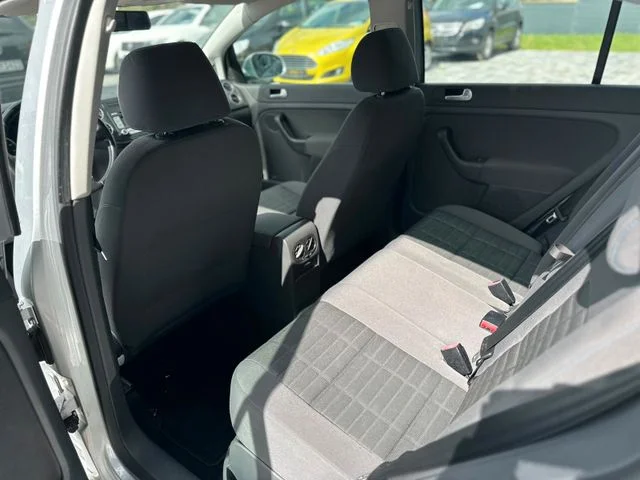 Volkswagen Golf – 14