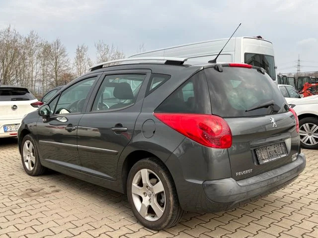 Peugeot 207 – 4