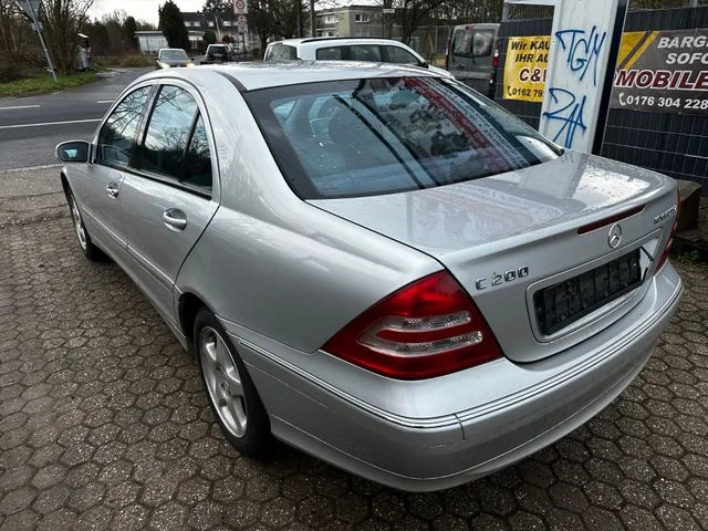 Mercedes-Benz C 200 – 8