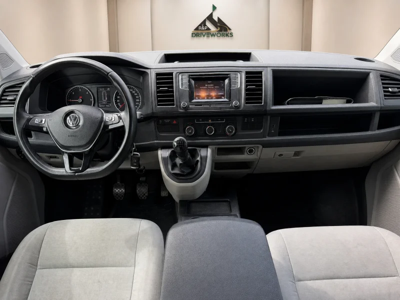 Volkswagen Transporter – 12