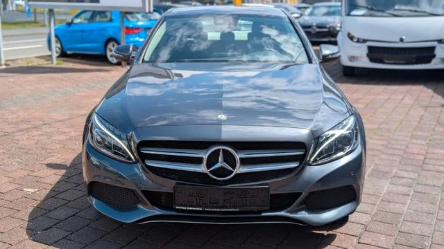 MERCEDES-BENZ C 200 – 8