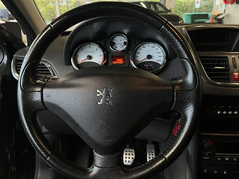 Peugeot 207 – 6