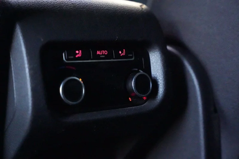 Seat Alhambra – 30