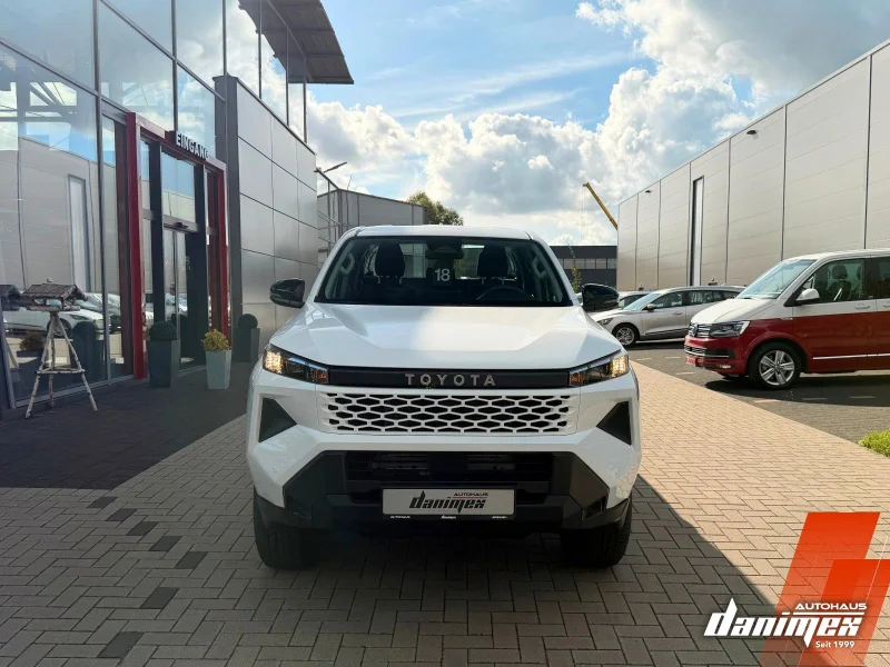 Toyota Hilux – 3