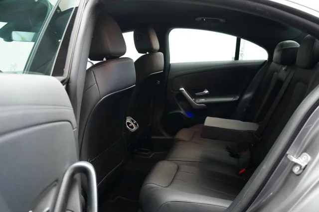 MERCEDES-BENZ CLA 180 – 15