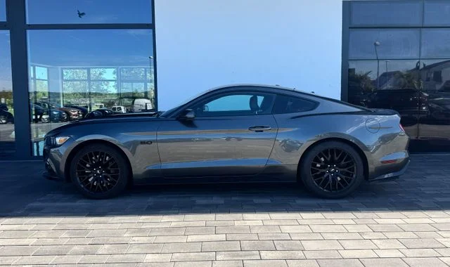 Ford Mustang – 5
