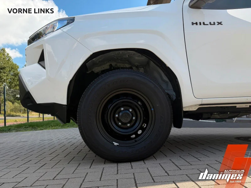Toyota Hilux – 44