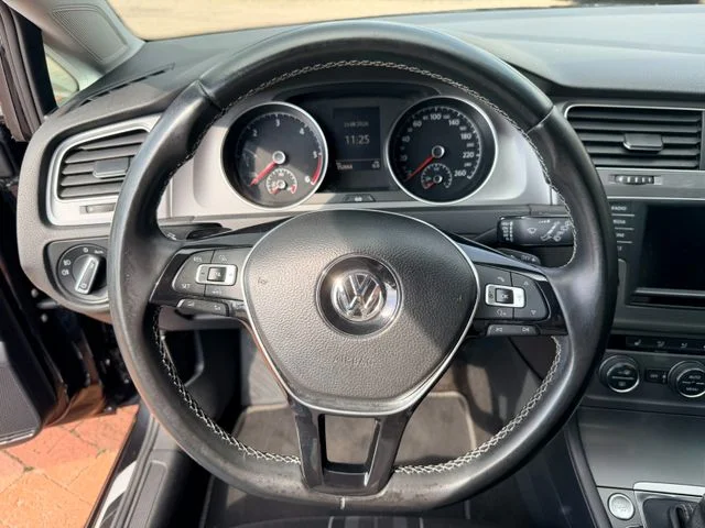 VW Golf – 22
