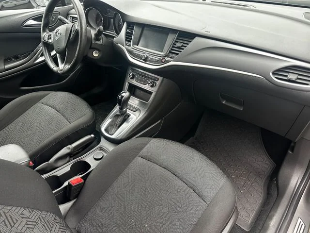 Opel Astra – 12