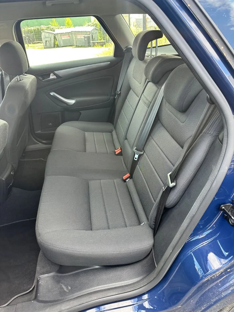 Ford Mondeo – 16