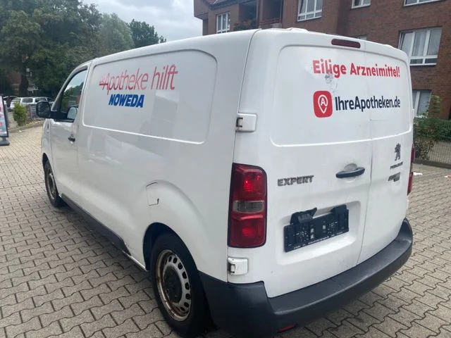 Peugeot Expert – 8