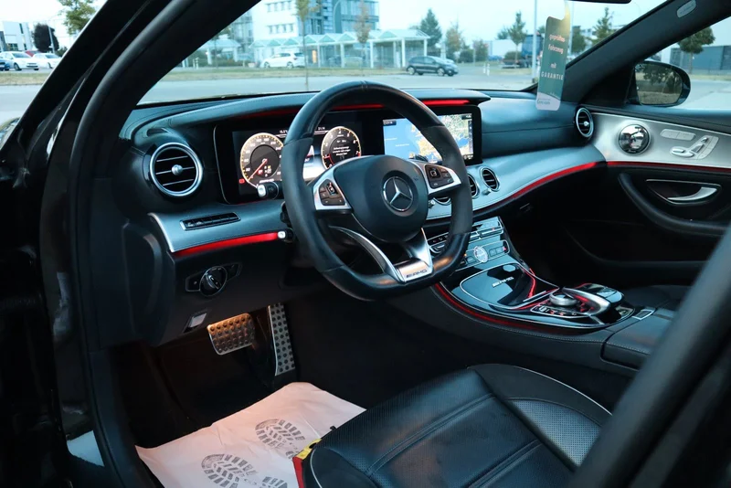 Mercedes-Benz E 63 AMG – 14
